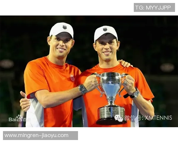 深圳网球队在城市联赛中的默契配合与战术分析