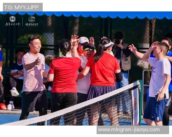 王芳独家分享网球心得与技巧助你提升球技的秘诀与经验总结